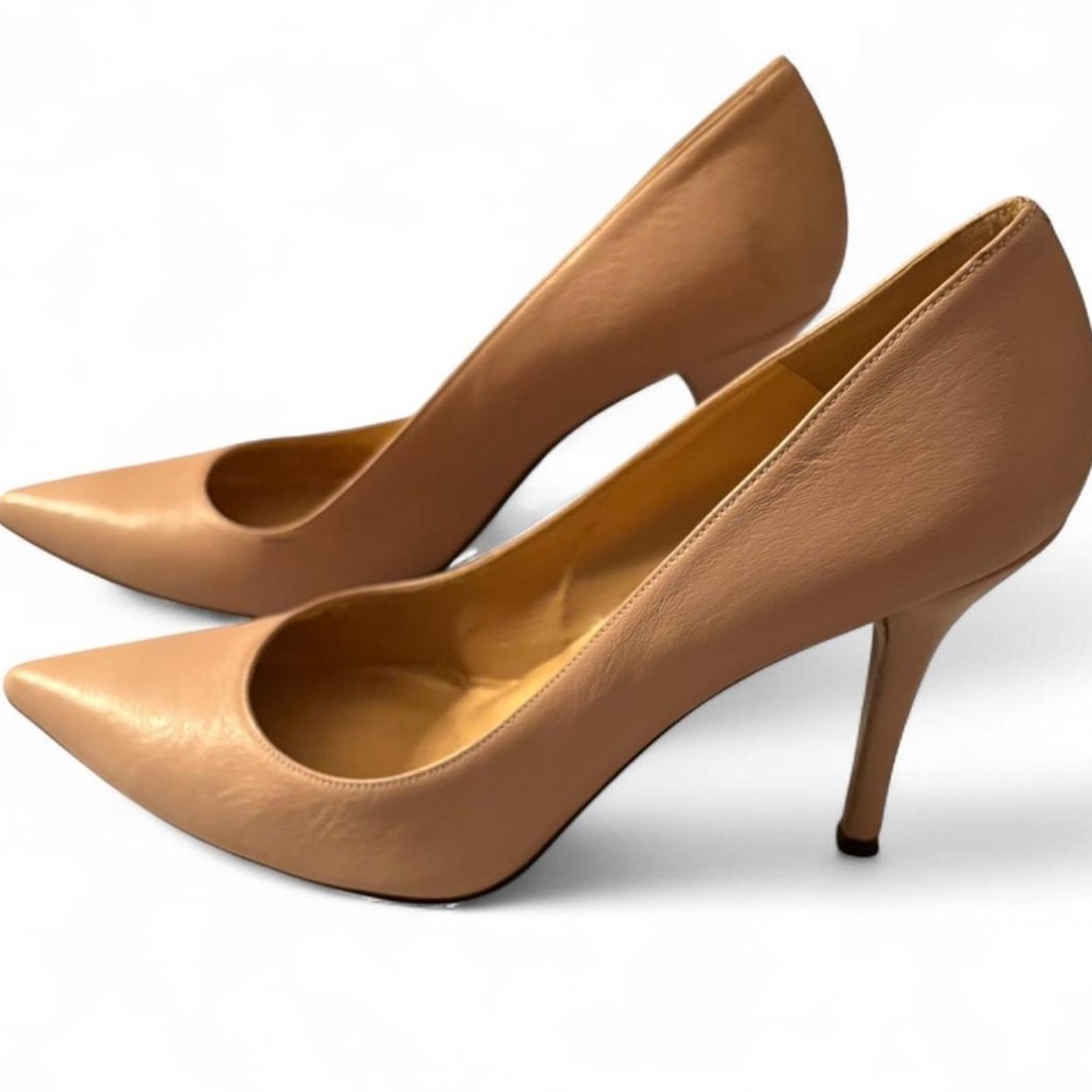 Stuart Weitzman Tan Heels View 2